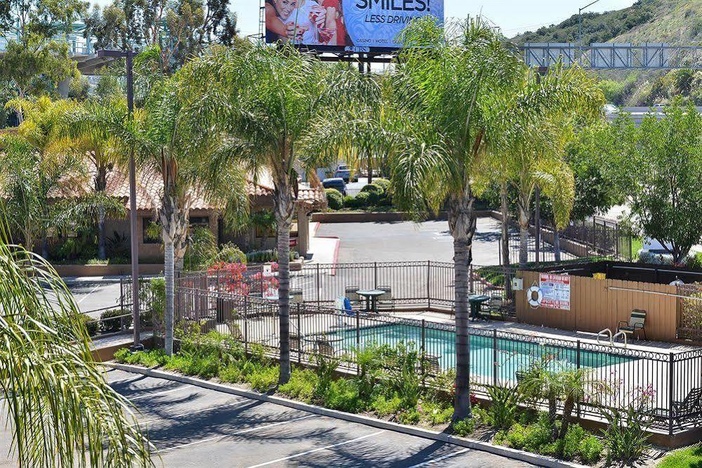 Motel 6 San Diego - Mission Valley Esterno foto