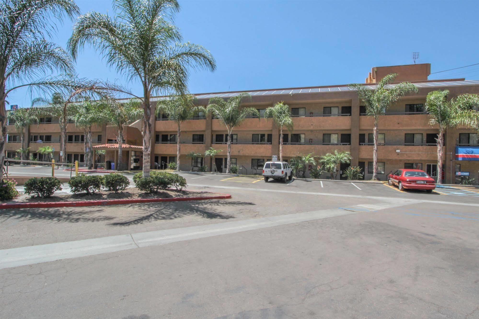 Motel 6 San Diego - Mission Valley Esterno foto
